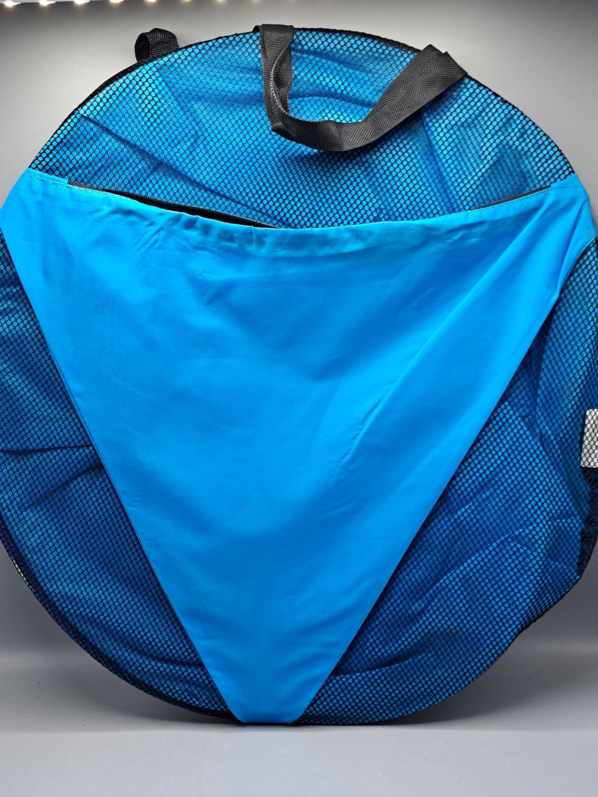 POP-UP STRANDMATTE Größe: Ca. 180×80cm Farbe: Blau